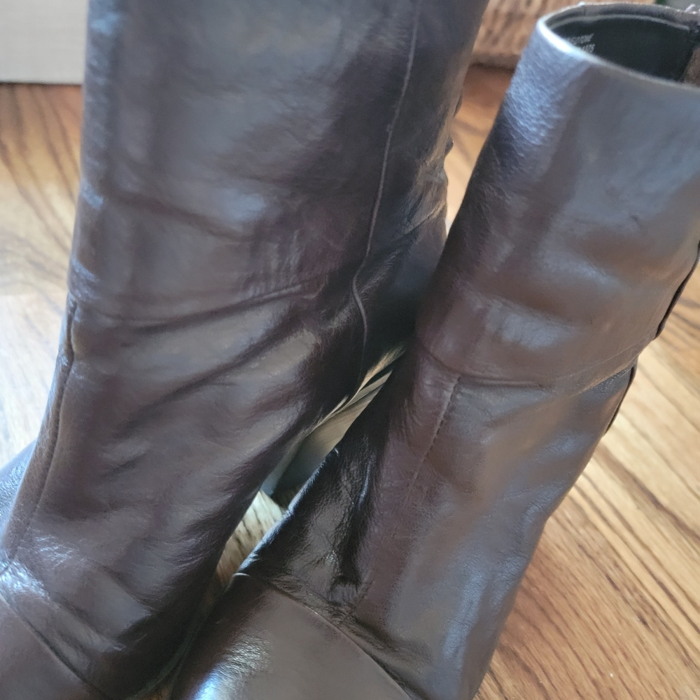 Bandolini dark brown ankle boots